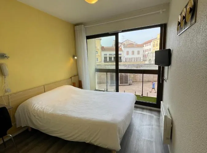 Hotel Bains Sarrailh 2*