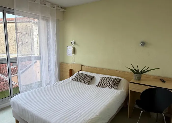 Bains Sarrailh Hotel